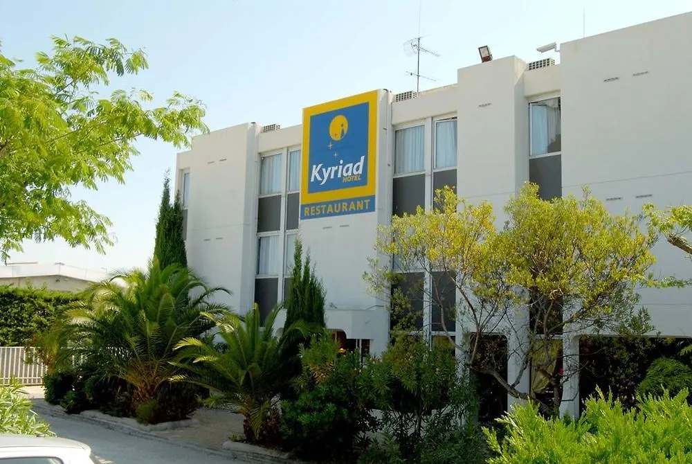 *** Hotel Kyriad Martigues Sud Francia
