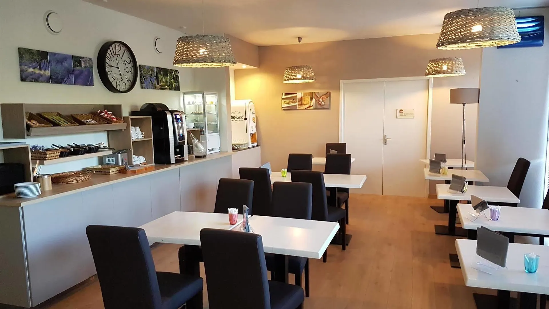 *** Hotel Kyriad Marseille Ouest Martigues France