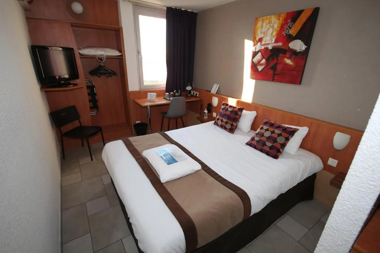 Kyriad Martigues Sud 3*,