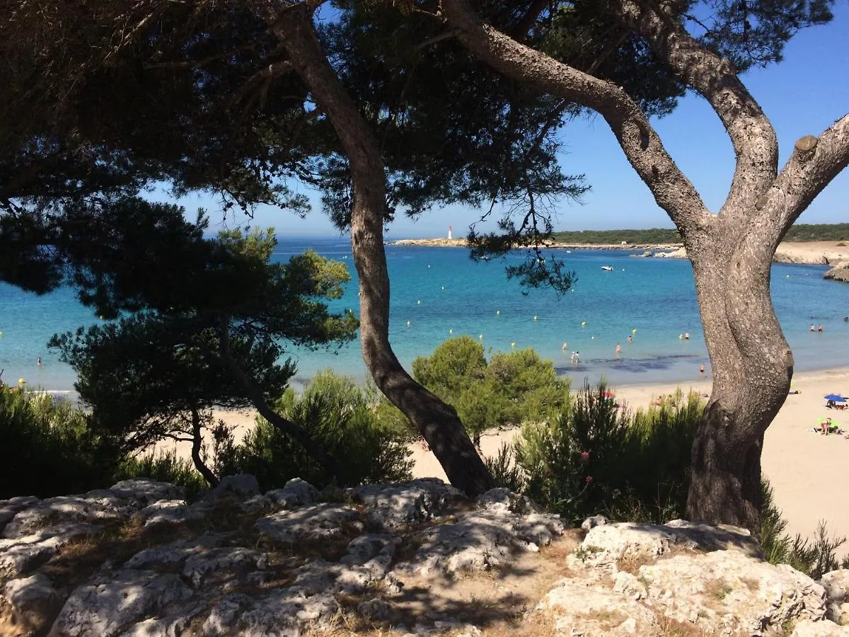 Kyriad Marseille Ouest Martigues 3*,  France